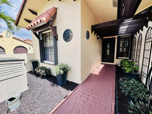 Residence photo 9