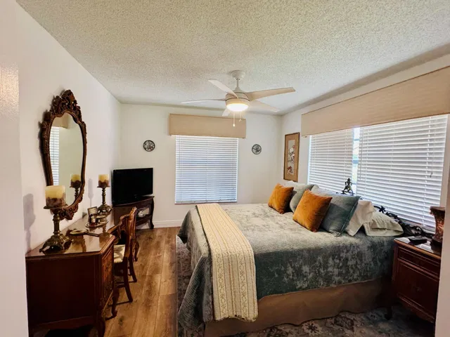 Residence photo 19