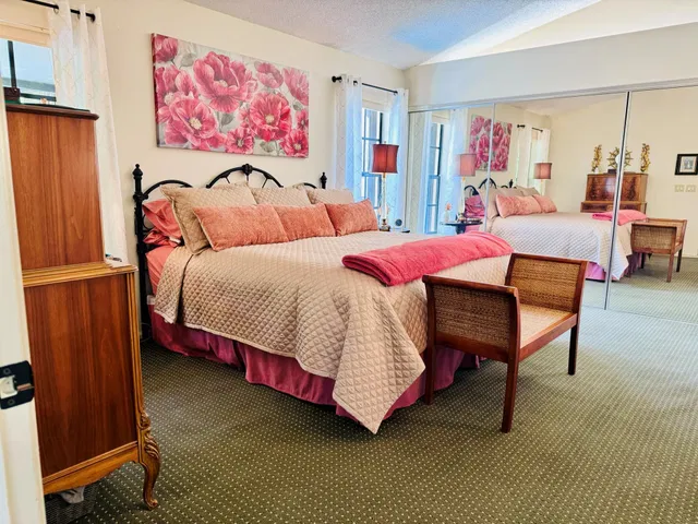 Residence photo 35