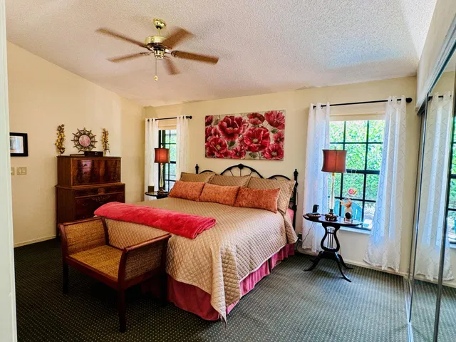Residence photo 39