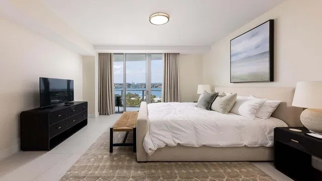 Amrit Ocean Resort & Residences Unit 1201p photo 6