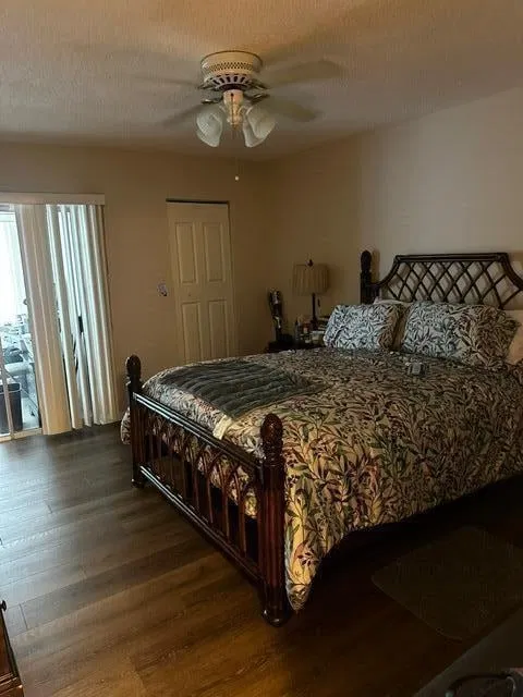 Unit 306 photo 22