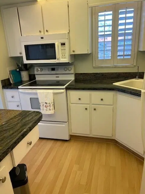 Unit 28 H photo 5