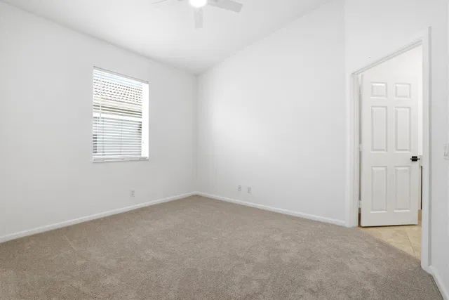  Residence photo 18