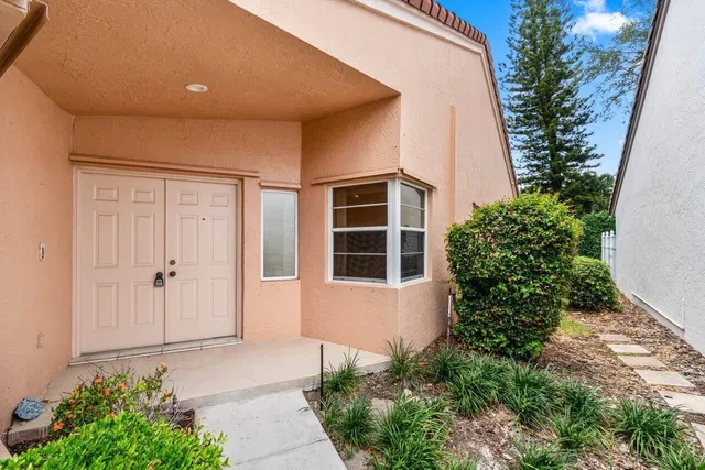 Residence photo 2