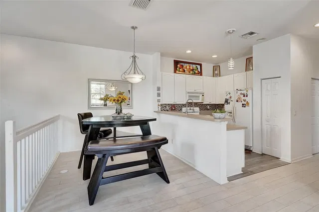 Unit 209 photo 12