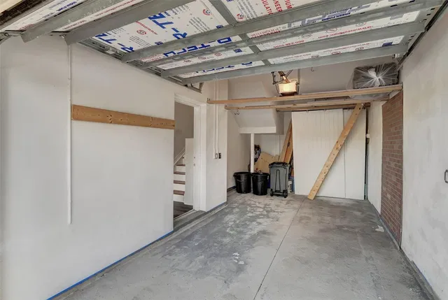 Unit 209 photo 26