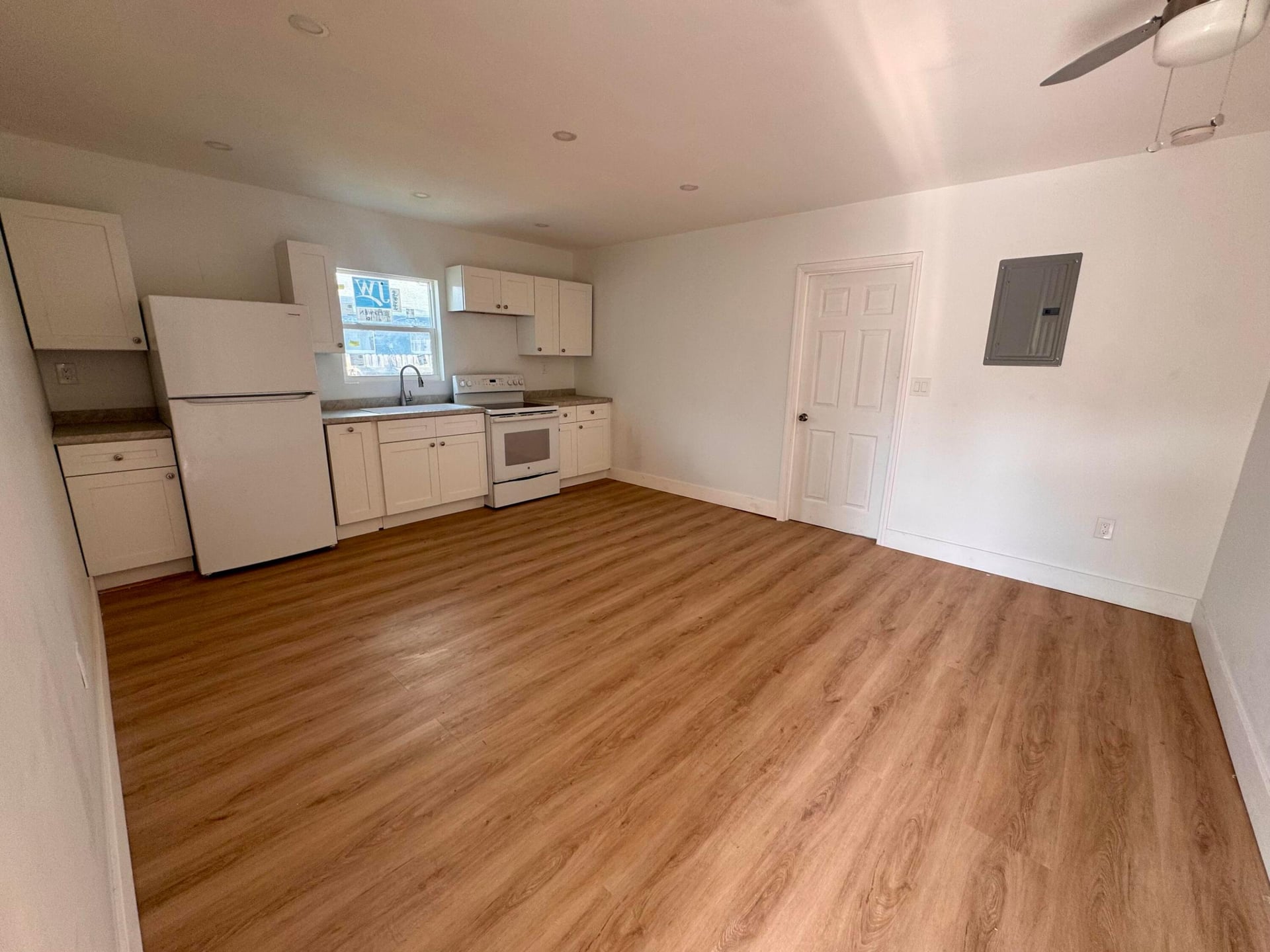 Residence photo 4