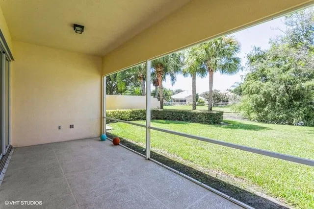 Residence photo 15