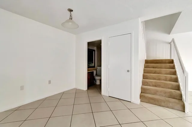 Residence photo 5