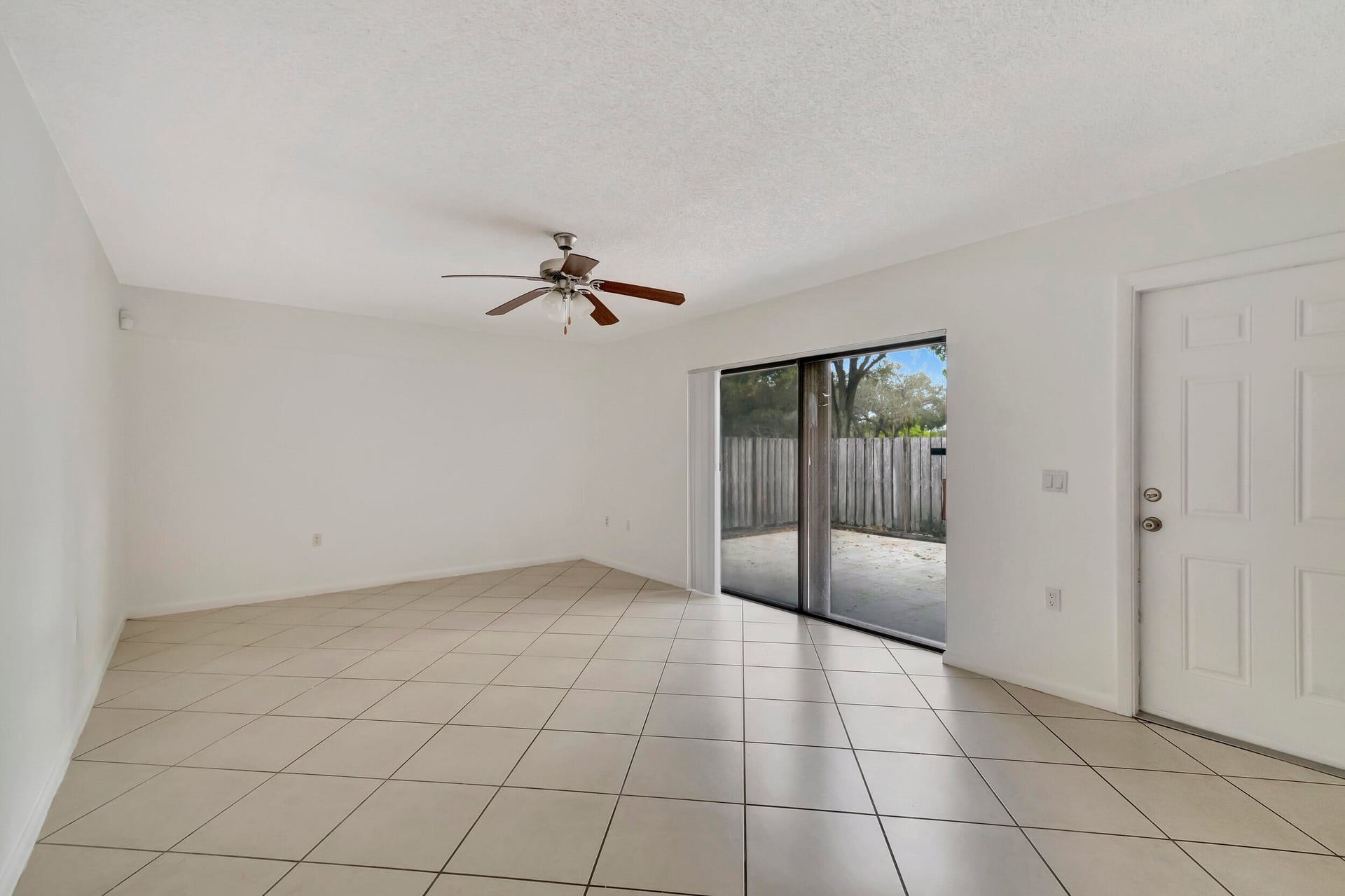 Residence photo 11