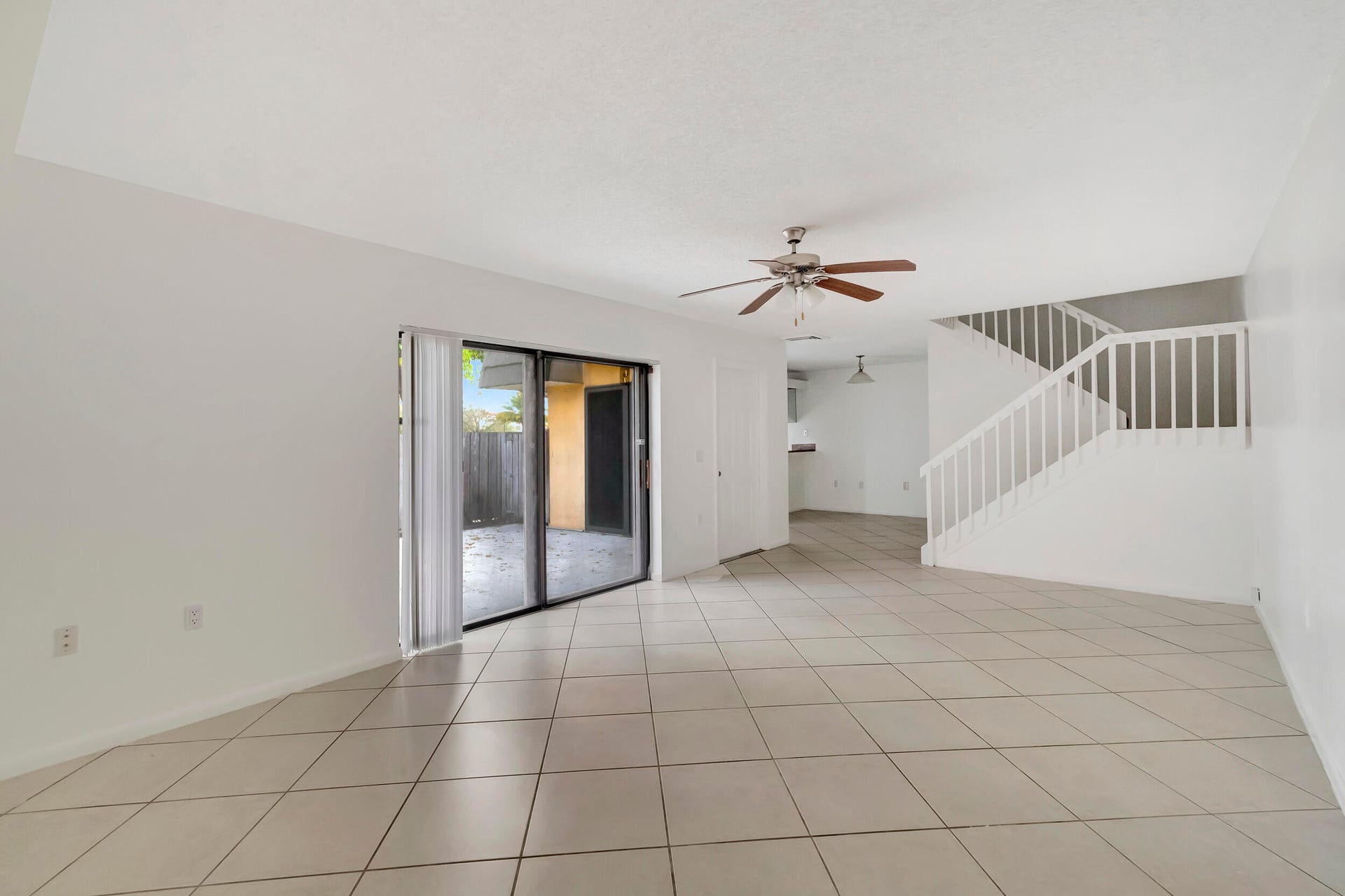 Residence photo 12