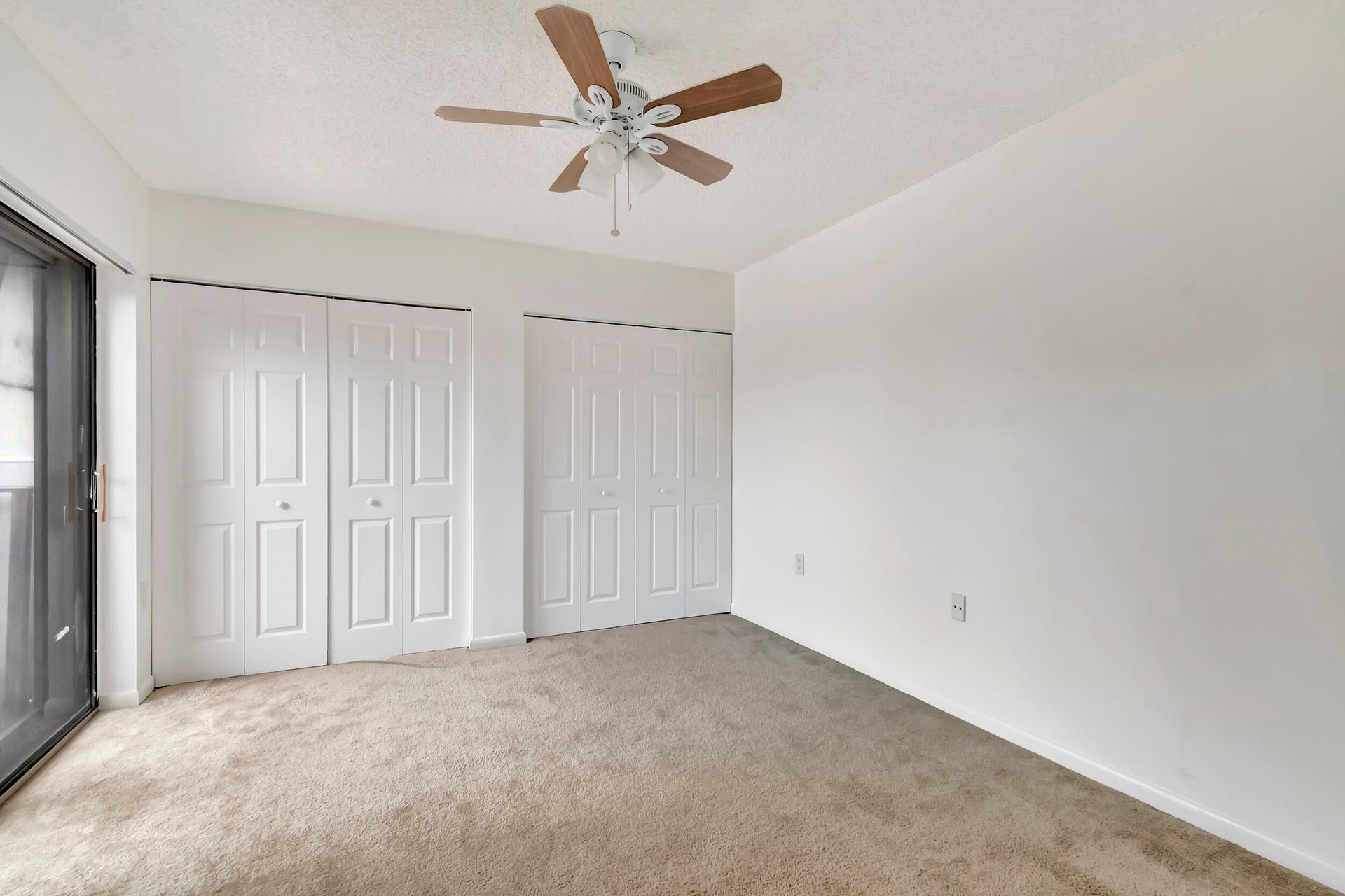 Residence photo 16