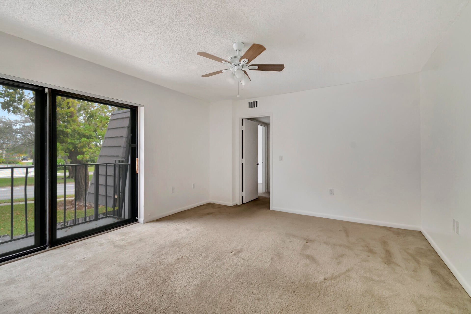 Residence photo 21