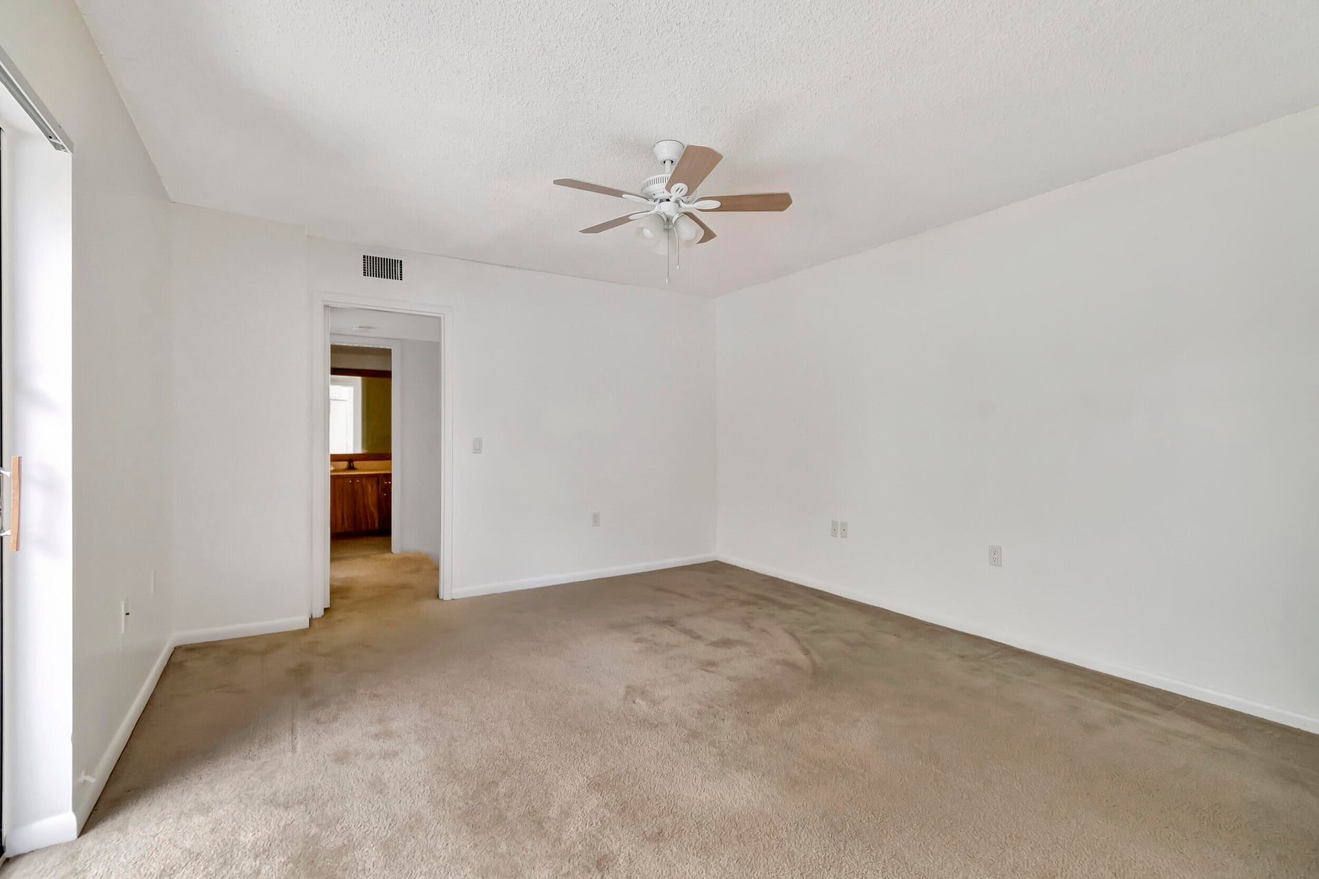 Residence photo 22
