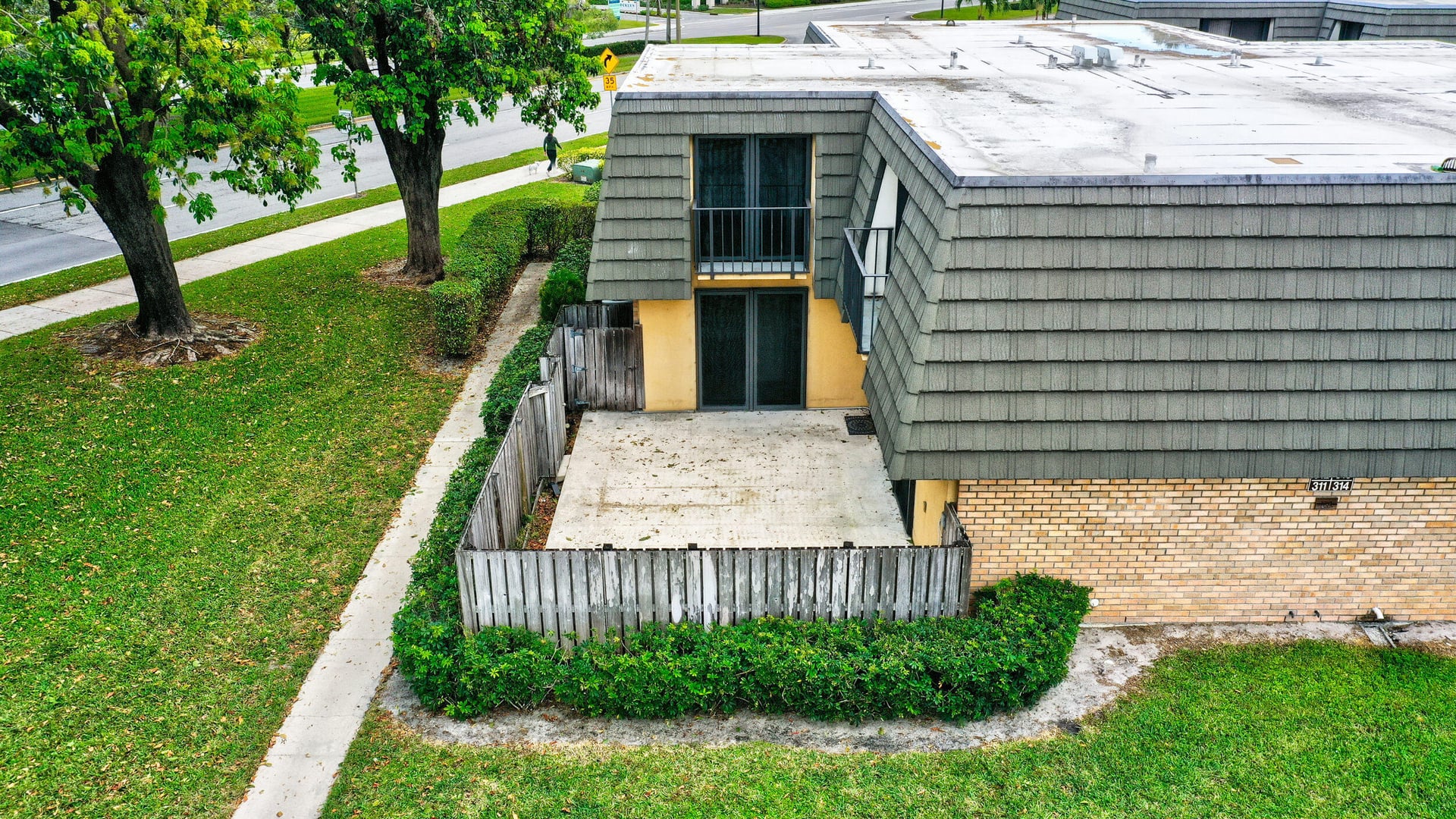 Residence photo 39