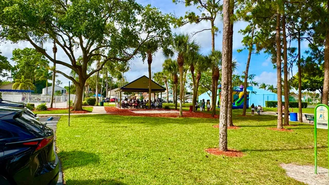 Residence photo 9