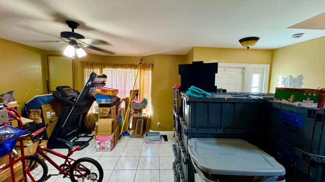 Residence photo 20