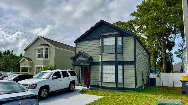 Residence photo 26