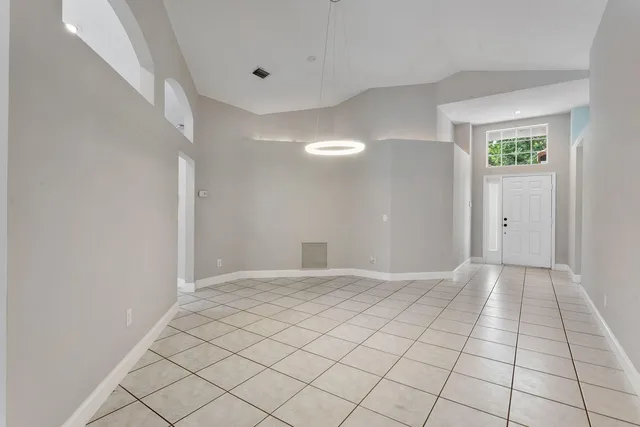  Residence photo 6
