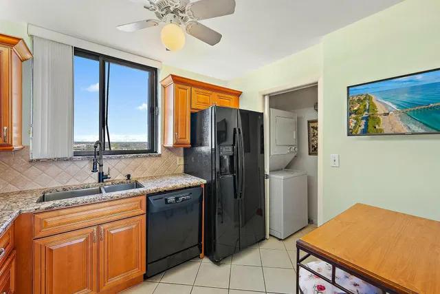  Unit 1310 photo 12