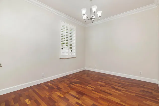 Residence photo 18