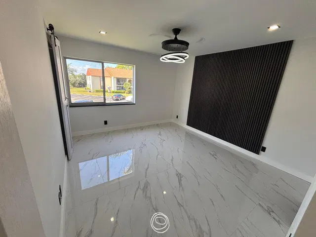  Unit C2 photo 36