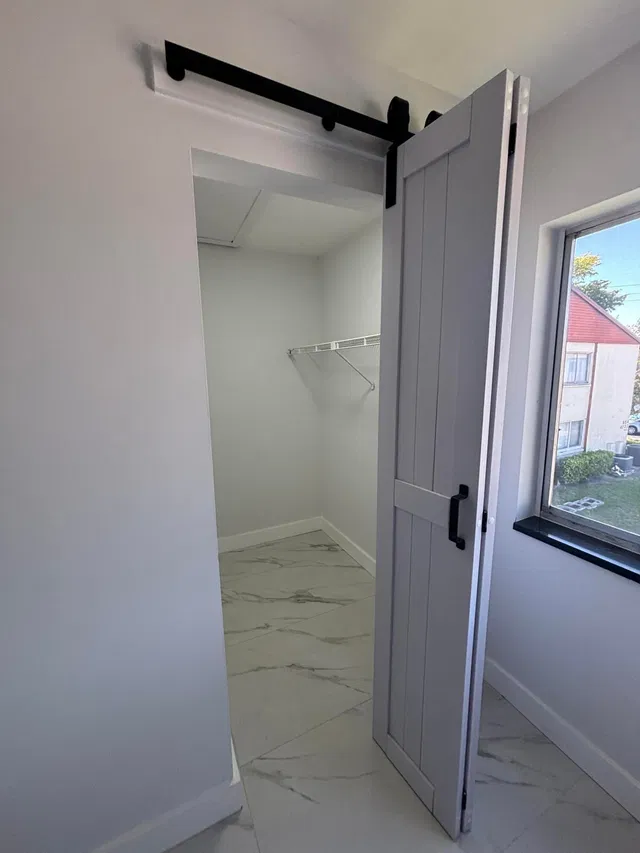  Unit C2 photo 39