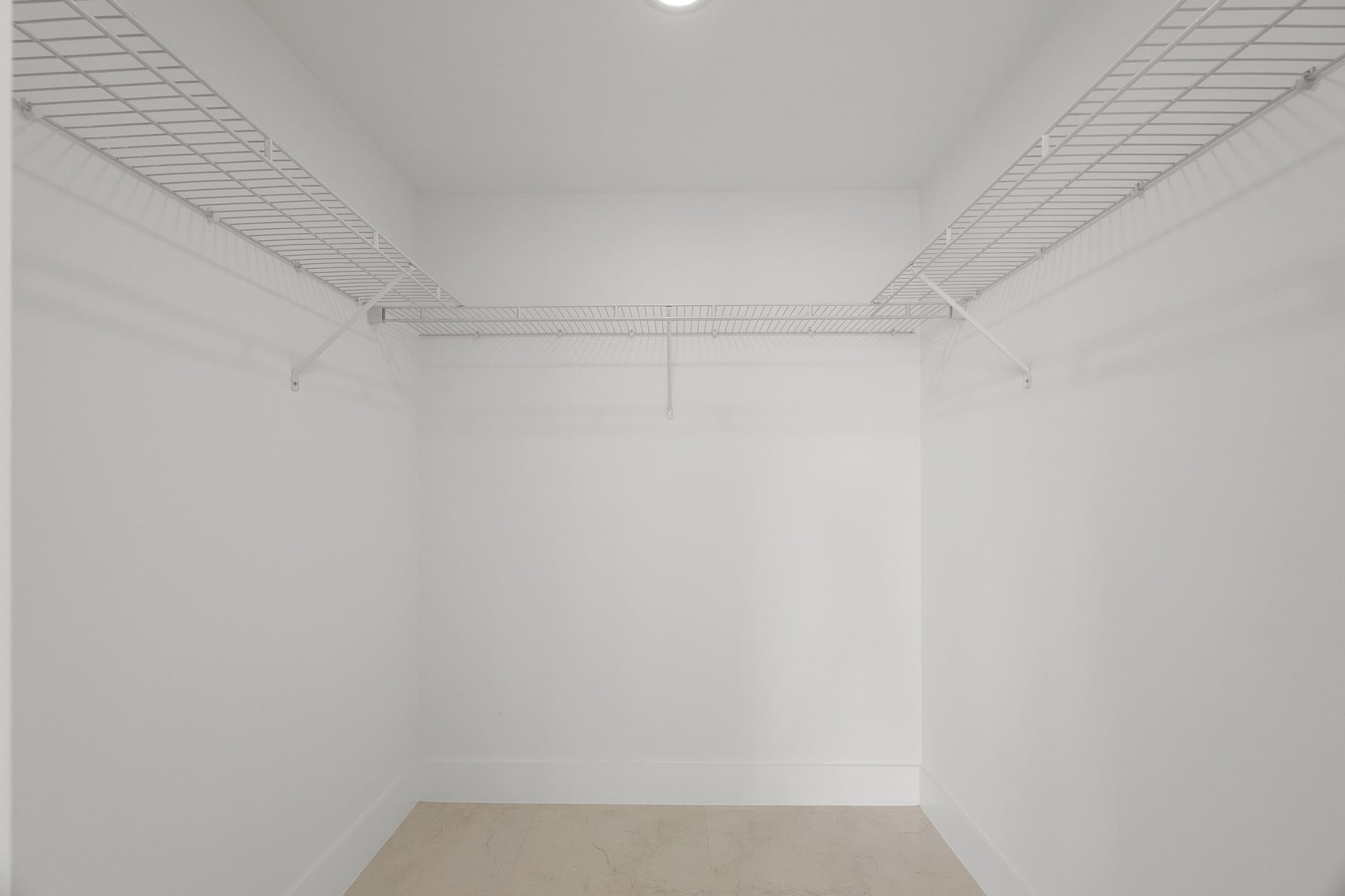  Unit 905 photo 41