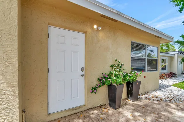Residence photo 5
