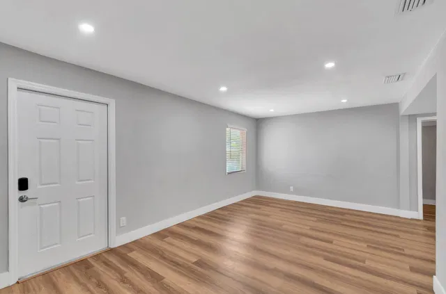 Residence photo 8