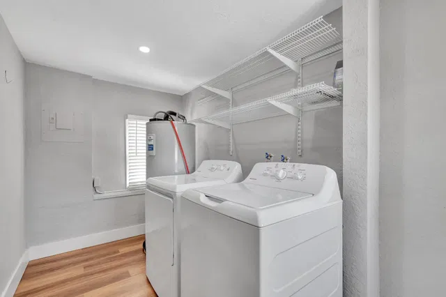 Residence photo 24