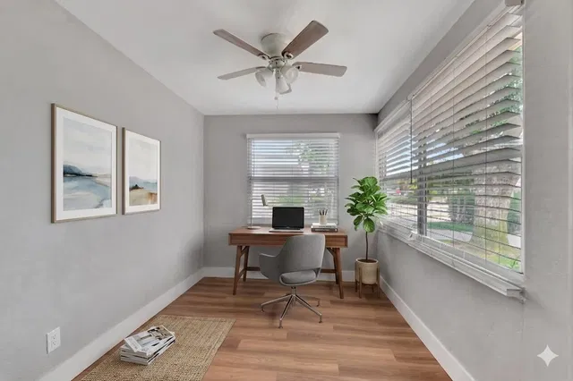 Residence photo 25