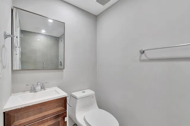 Residence photo 63