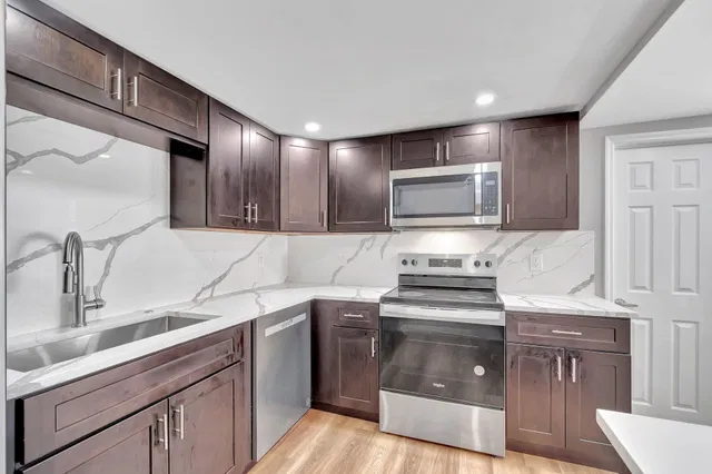 Residence photo 66