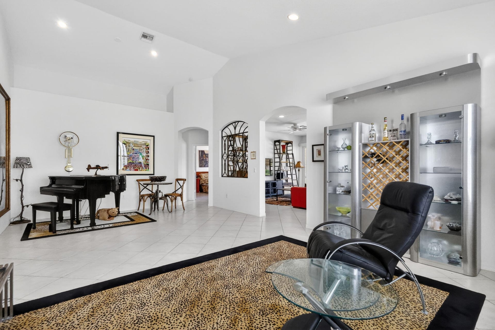 Residence photo 12