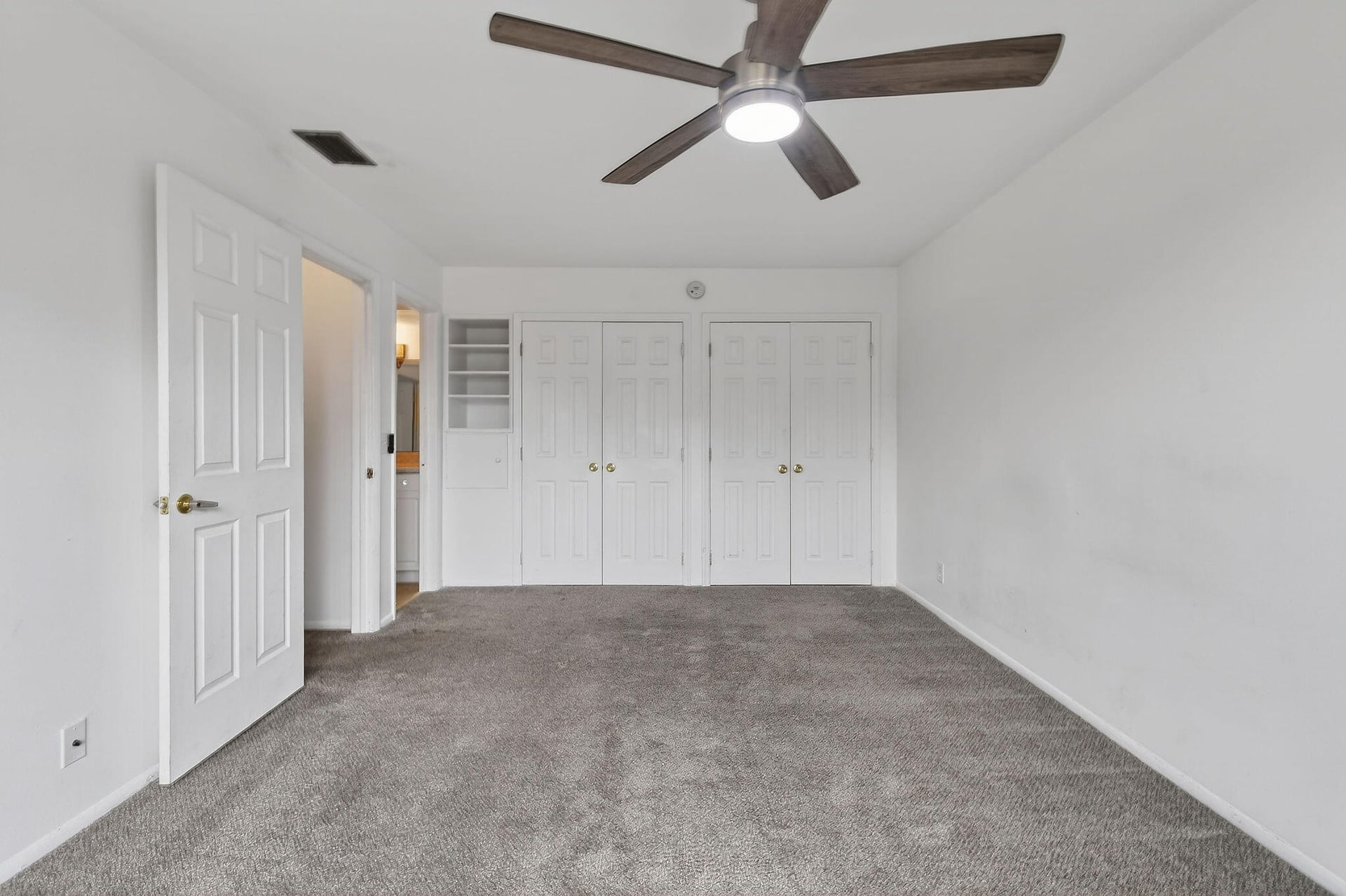  Unit B photo 31