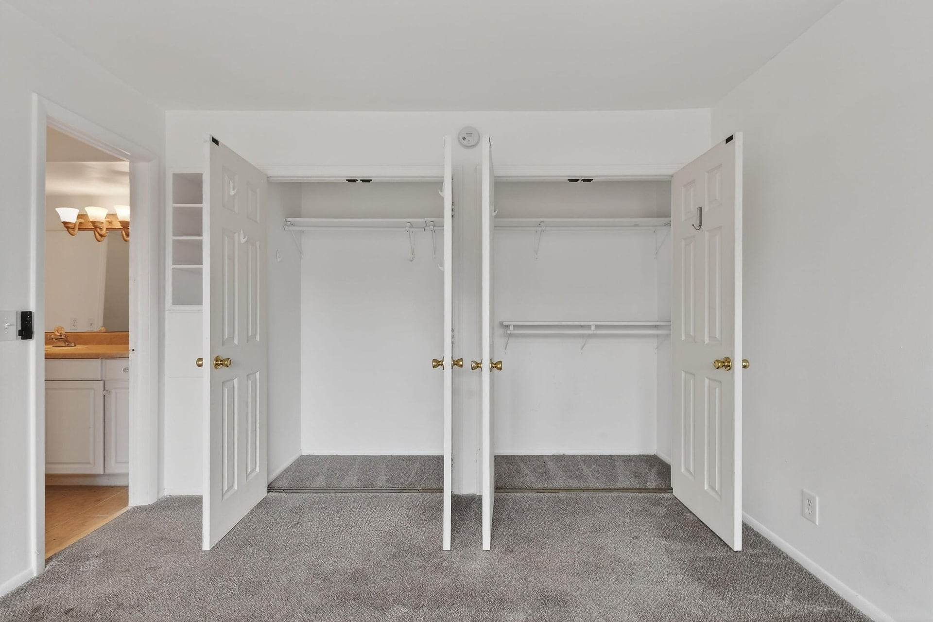  Unit B photo 33