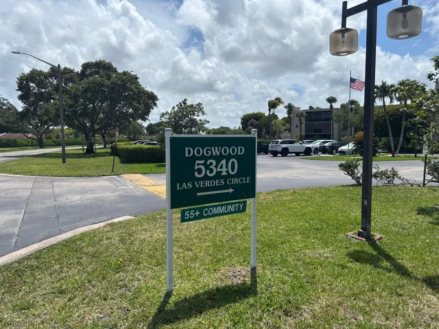 Unit 222 photo 2