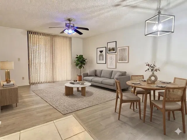 Unit 222 photo 8