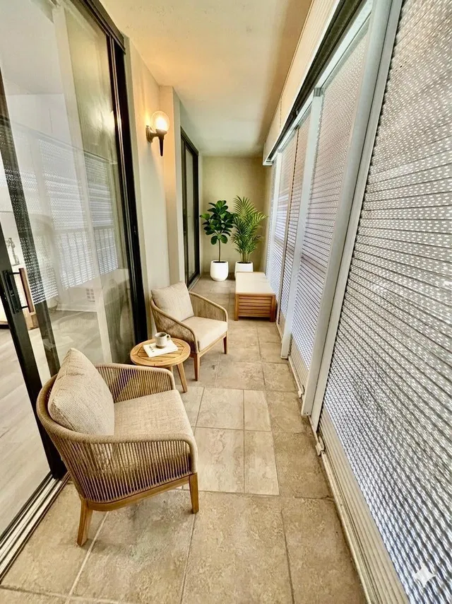 Unit 222 photo 18