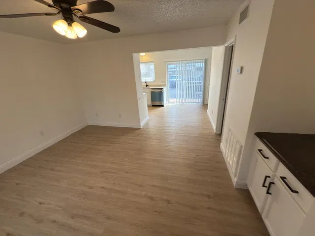 Residence photo 9
