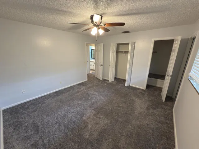 Residence photo 20