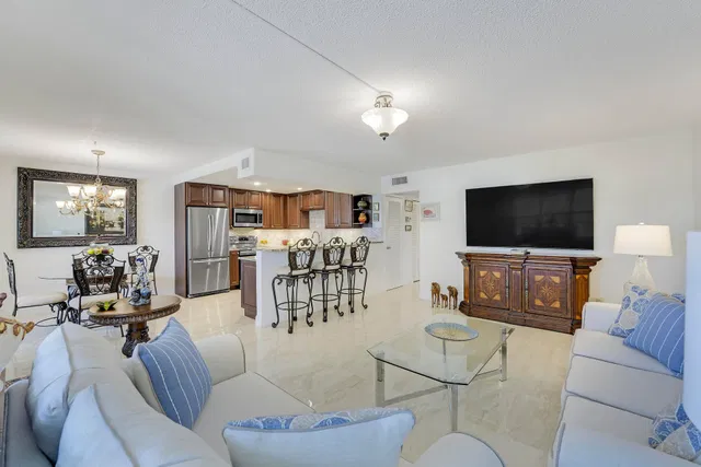 Residence photo 7
