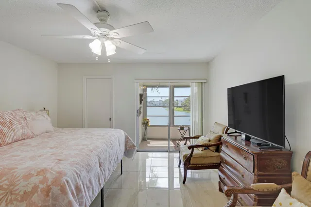 Residence photo 15