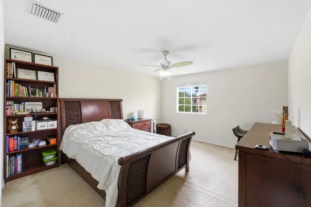 Residence photo 22
