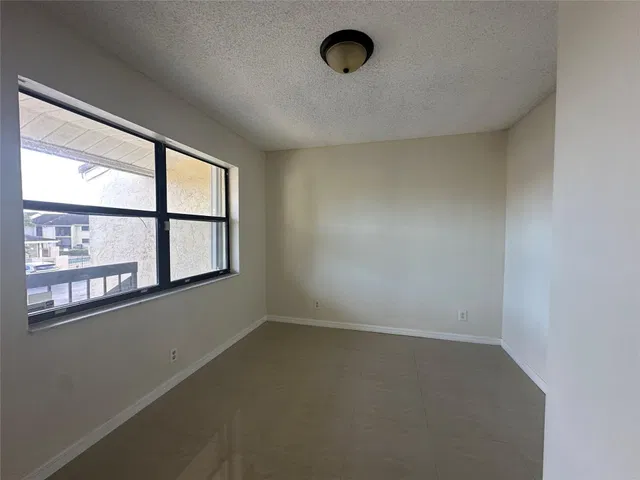 Unit 202 photo 5