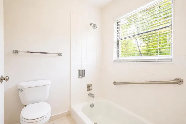 Residence photo 17