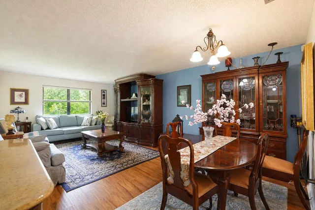Residence photo 18