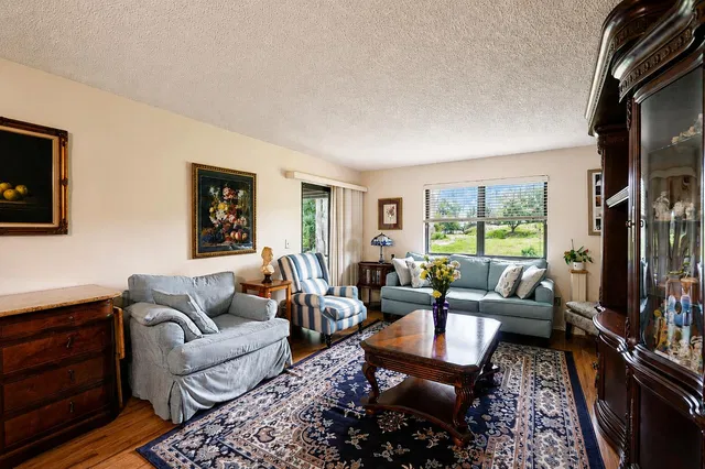 Residence photo 20
